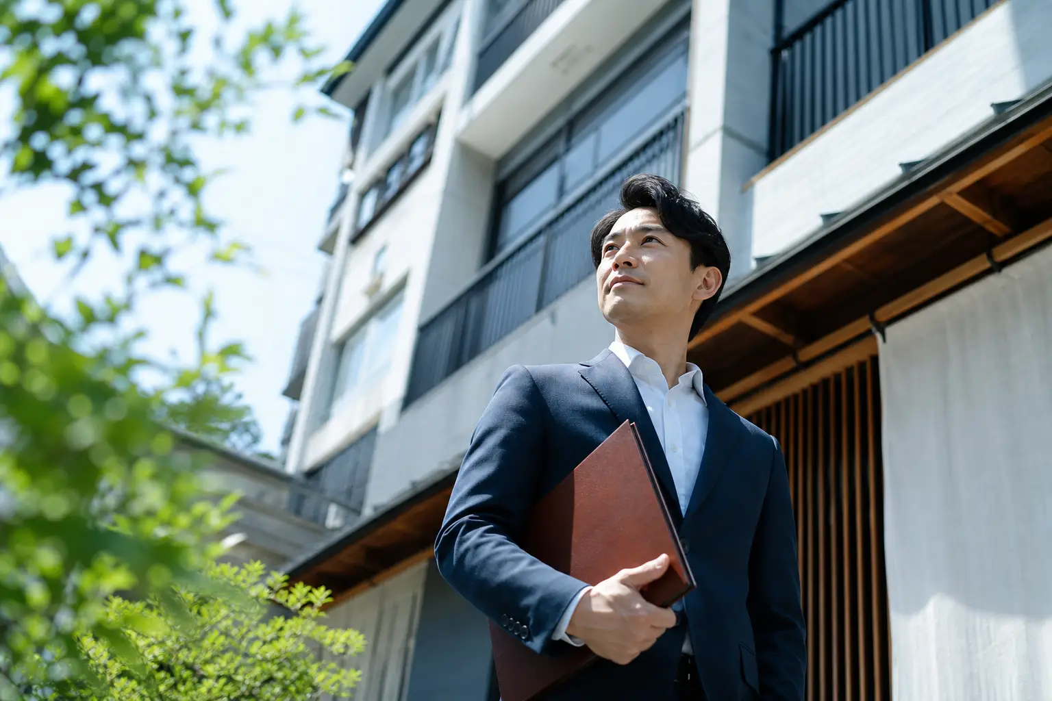 北区で民泊を開業する費用と専門家依頼の相場